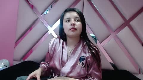 nathaly low online show from January 9, 2025, 6:48 am