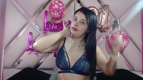 nathaly low online show from January 17, 2025, 8:34 am