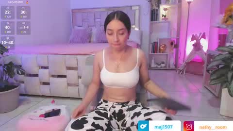 Snapshot of nathaly_star04 chatting on October 13, 2025, 2:22 am online show from October 13, 2025, 2:22 am
