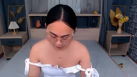 SWEET NATHALYA online show from October 25, 2025, 11:43 pm