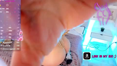 NATHALY  online show from February 14, 2025, 4:52 pm