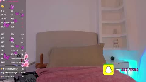 NATHALY  online show from February 28, 2025, 8:09 am