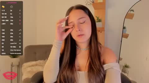 nathalyxx_ online show from March 10, 2025, 2:05 pm