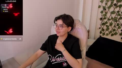 nathalyy_ds online show from October 23, 2025, 7:56 pm