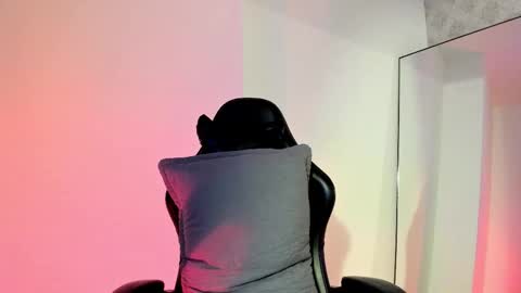 Snapshot of nathan_baker__ chatting on November 28, 2025, 11:35 am nathan_baker__ online show from November 28, 2025, 11:35 am