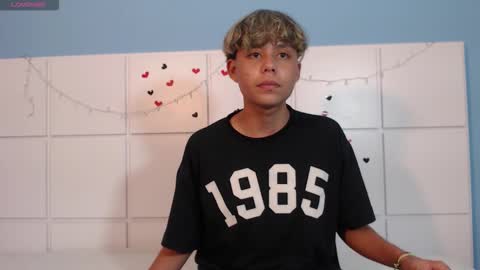 nathanbell1 online show from October 17, 2025, 6:05 am
