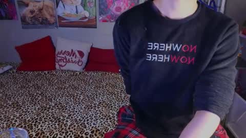 N A T H AN online show from November 4, 2025, 2:49 pm