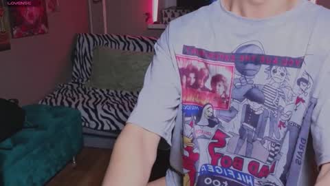 N A T H AN online show from December 4, 2025, 6:27 pm