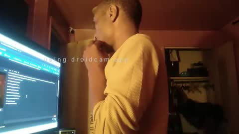 nathanbutler0 online show from October 19, 2025, 11:05 pm