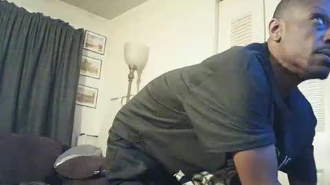 nathanbutler0 online show from April 5, 2026, 3:58 am