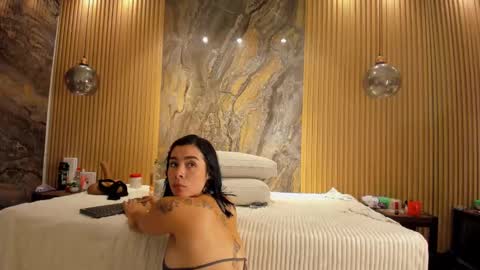 nathassa online show from March 5, 2025, 5:50 pm