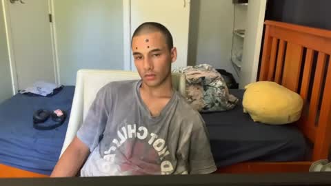 native_boy2 online show from January 11, 2026, 2:38 am