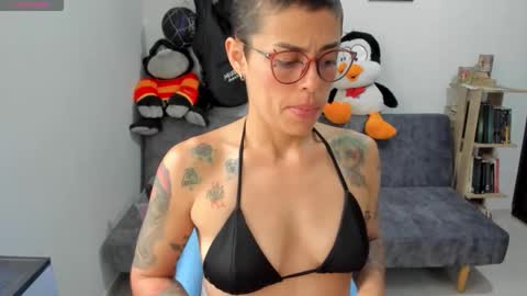 natt_op online show from October 18, 2025, 8:42 pm