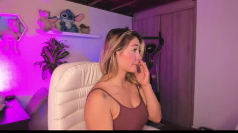 Nattasha online show from October 5, 2025, 1:59 am