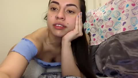 Snapshot of natty_astrid chatting on December 18, 2024, 2:38 pm Natalia online show from December 18, 2024, 2:38 pm