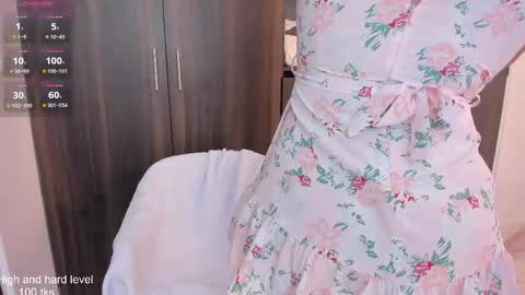 Snapshot of natty_bush chatting on December 19, 2025, 6:15 pm Nathalie online show from December 19, 2025, 6:15 pm