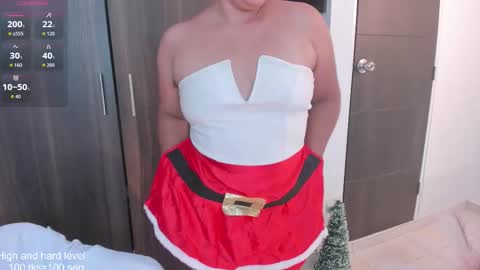 Snapshot of natty_bush chatting on December 20, 2025, 6:15 pm Nathalie online show from December 20, 2025, 6:15 pm