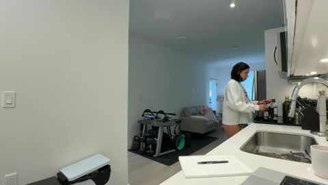 NATTY FIERROS online show from November 13, 2025, 9:25 pm