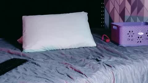 Snapshot of naturaltitss_ chatting on October 9, 2025, 7:34 pm Gwen online show from October 9, 2025, 7:34 pm