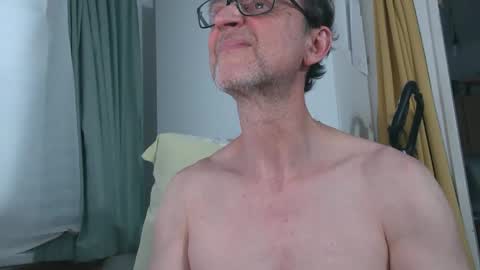 naturista25 online show from May 25, 2026, 6:25 pm