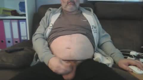 Snapshot of naturistmale45 chatting on February 3, 2025, 1:08 pm naturistmale45 online show from February 3, 2025, 1:08 pm