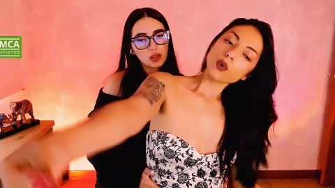 Snapshot of natval_ chatting on December 13, 2024, 8:58 pm Natalia  Valeria online show from December 13, 2024, 8:58 pm
