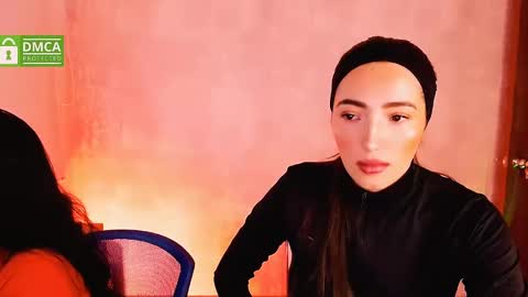 Snapshot of natval_ chatting on December 14, 2024, 11:18 am Natalia  Valeria online show from December 14, 2024, 11:18 am