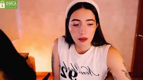 Snapshot of natval_ chatting on January 9, 2025, 11:25 am Natalia  Valeria online show from January 9, 2025, 11:25 am