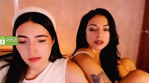 Snapshot of natval_ chatting on January 9, 2025, 2:29 pm Natalia  Valeria online show from January 9, 2025, 2:29 pm