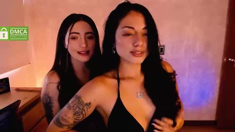 Snapshot of natval_ chatting on February 1, 2025, 5:58 pm Natalia  Valeria online show from February 1, 2025, 5:58 pm