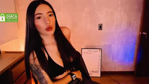 Snapshot of natval_ chatting on February 4, 2025, 11:05 am Natalia  Valeria online show from February 4, 2025, 11:05 am