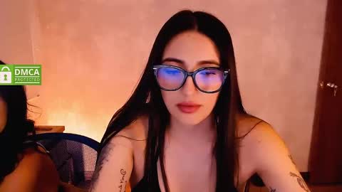 Snapshot of natval_ chatting on February 4, 2025, 8:06 pm Natalia  Valeria online show from February 4, 2025, 8:06 pm