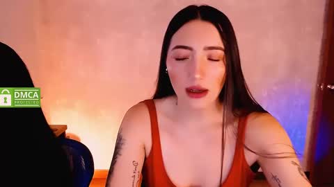 Snapshot of natval_ chatting on February 14, 2025, 12:03 pm Natalia  Valeria online show from February 14, 2025, 12:03 pm