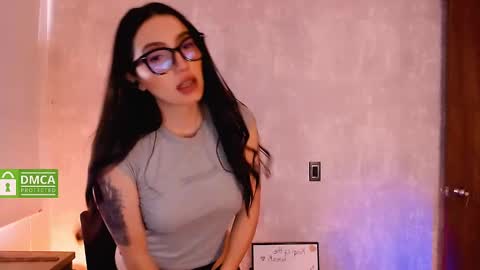 Snapshot of natval_ chatting on February 16, 2025, 2:21 pm Natalia  Valeria online show from February 16, 2025, 2:21 pm