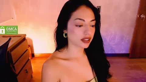 Snapshot of natval_ chatting on February 18, 2025, 2:06 pm Natalia  Valeria online show from February 18, 2025, 2:06 pm