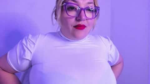 Nataly online show from October 4, 2025, 2:42 am