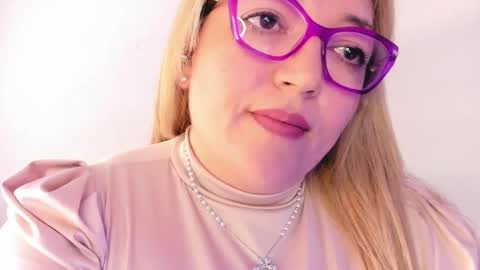 Nataly online show from October 20, 2025, 9:43 am