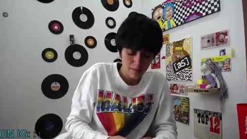 Fernanda online show from February 18, 2025, 5:42 pm