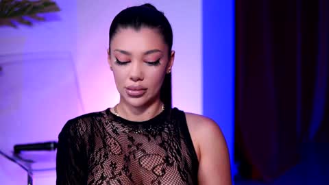 Snapshot of natydesiree chatting on December 23, 2024, 7:52 pm Naty online show from December 23, 2024, 7:52 pm