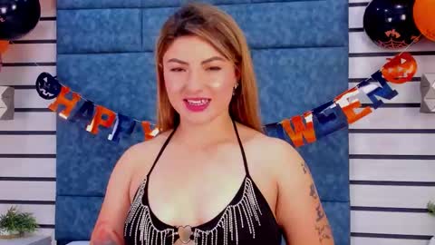 Naty  online show from October 21, 2025, 8:20 pm