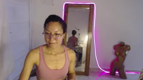 Stella Mcqueen online show from March 3, 2026, 12:44 pm