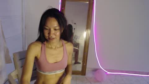 Stella Mcqueen online show from March 10, 2026, 1:05 pm