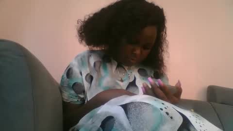 naughti_garlie online show from February 3, 2026, 6:22 am