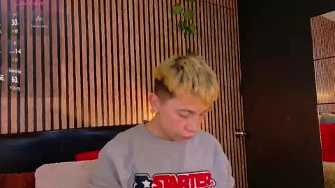 Christopher  Chris online show from February 21, 2025, 12:17 pm