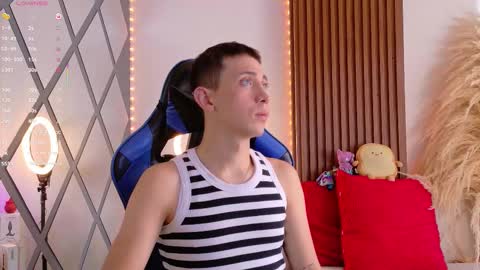 Christopher  Chris online show from September 16, 2025, 12:39 pm