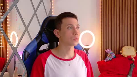 Christopher  Chris online show from September 17, 2025, 1:13 pm