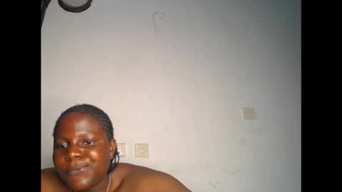Snapshot of naughty_cunt0 chatting on October 19, 2025, 6:19 pm Amara online show from October 19, 2025, 6:19 pm