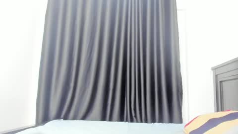 Snapshot of naughty_dreamss chatting on April 21, 2026, 7:50 pm naughty_dreamss online show from April 21, 2026, 7:50 pm
