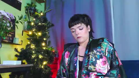 Em  please help me reach 100 thumbs up 3 online show from January 6, 2026, 3:54 am