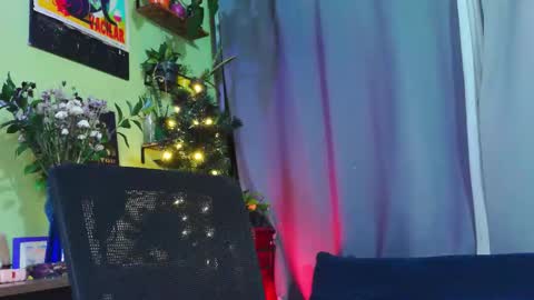 Em  please help me reach 100 thumbs up 3 online show from January 14, 2026, 1:55 am